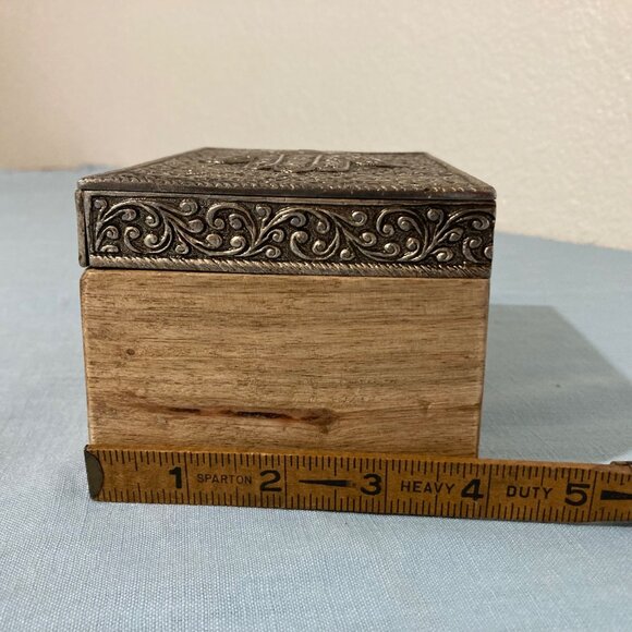 Wood And Metal Hamsa Decorative Box With Intricate Engraving - Picture 11 of 11